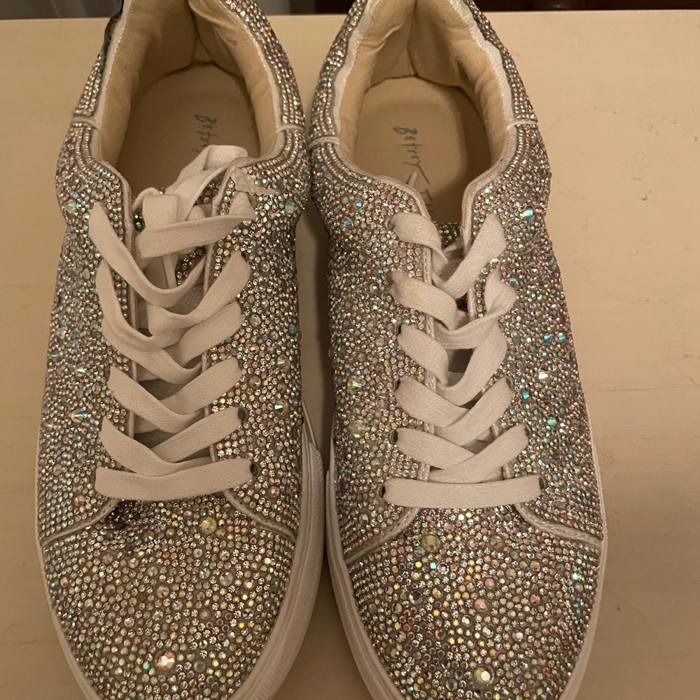 Size 10 Sidny Betsey Johnson Shoes